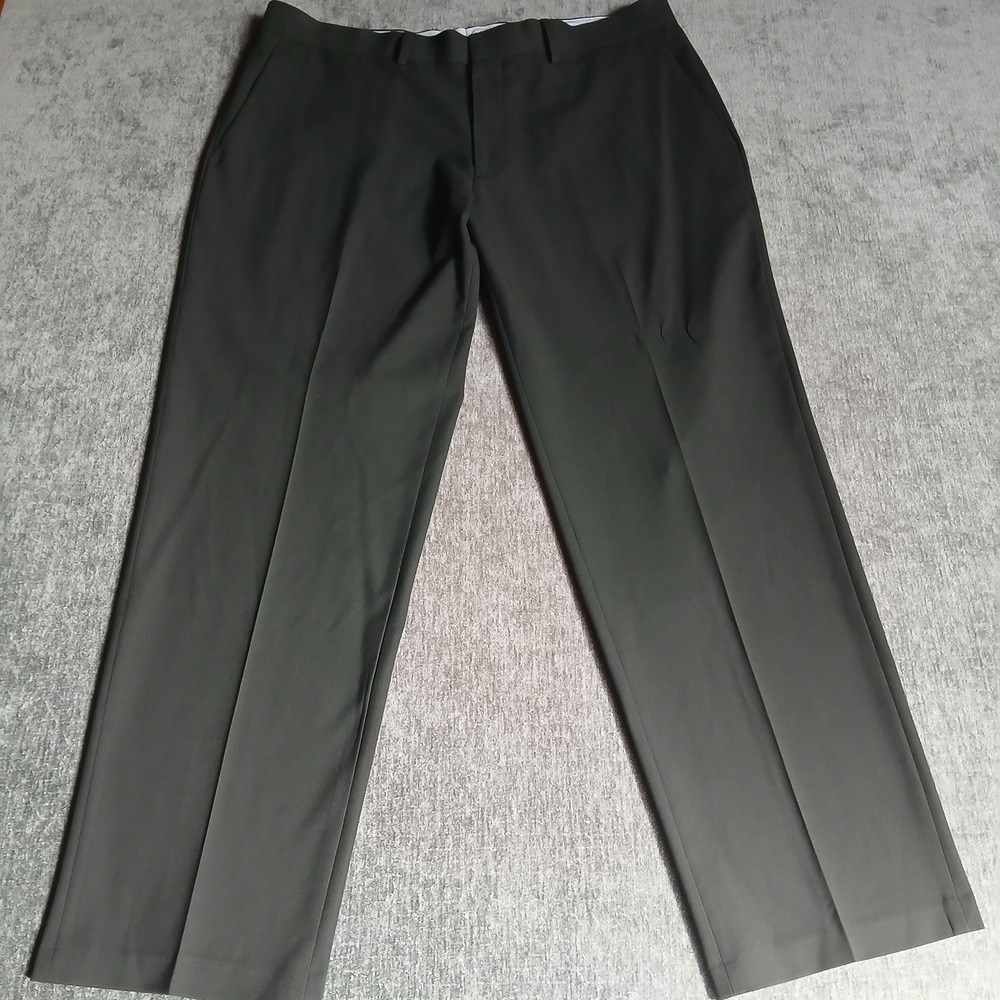 J.M. Haggar Premium Dress Pants Mens 36x29 Straight Fit Stretch Flat Front Gray